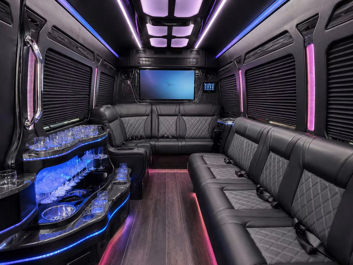 with charterbusrentalmiramarfl com you ll find the right bus for nsu art museum and broward center field trips from miramar